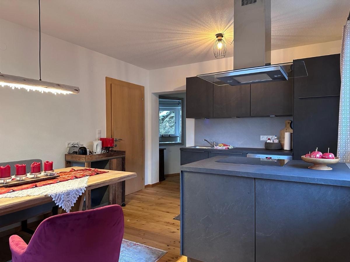 Kallis Appartement Mayrhofen Exterior foto