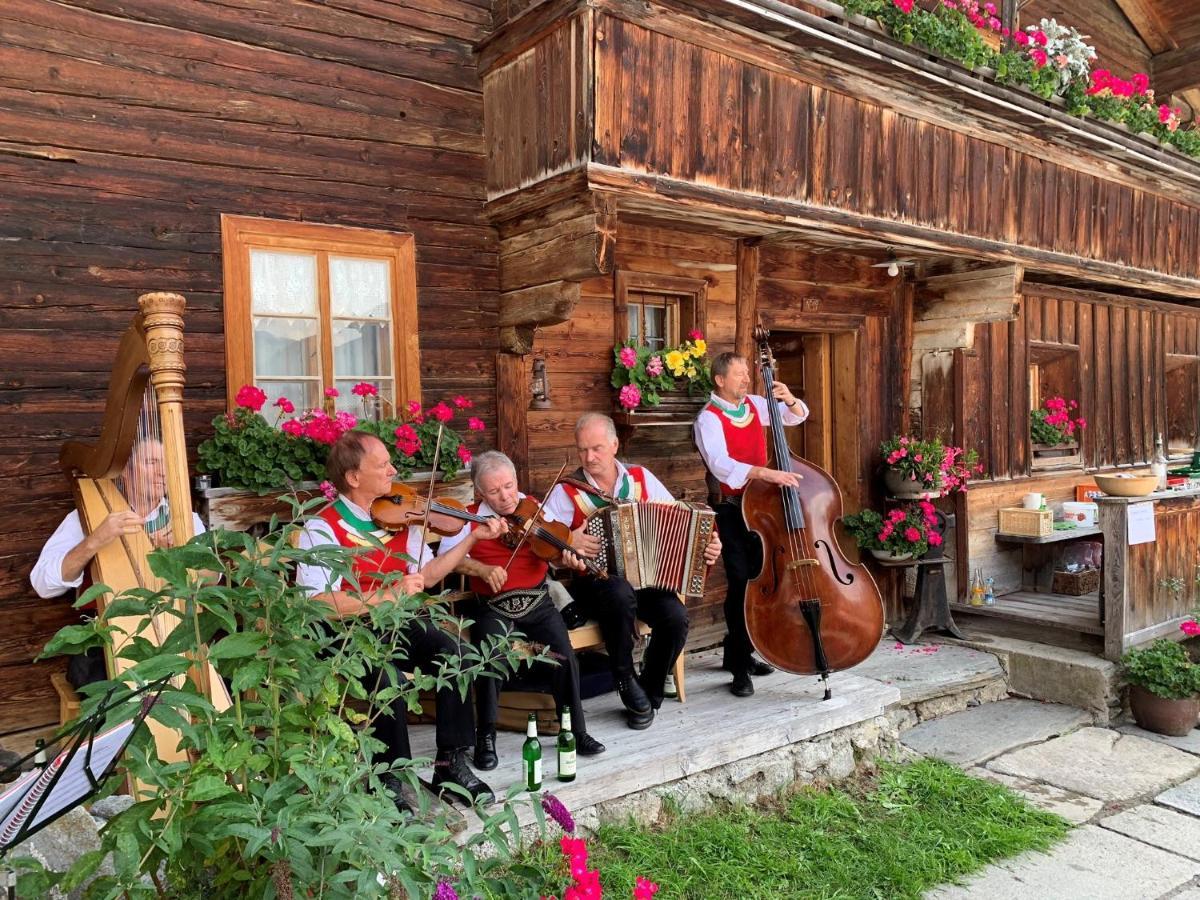Kallis Appartement Mayrhofen Exterior foto